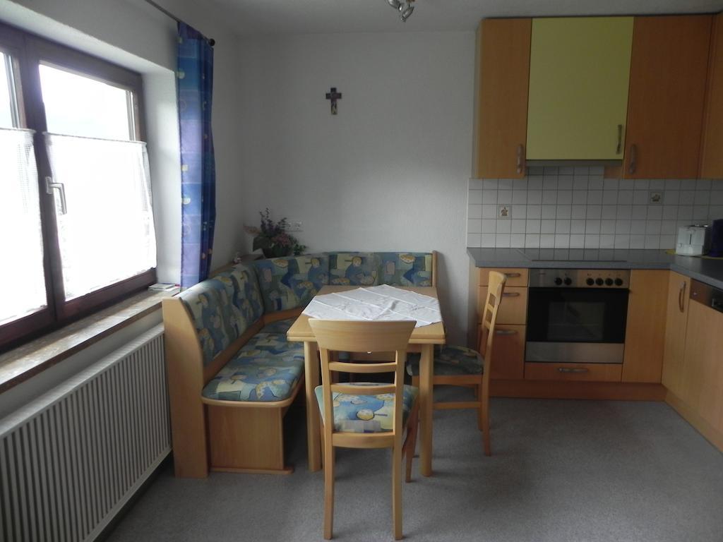 Ferienwohnung Schautzgy Reutte Rum bild